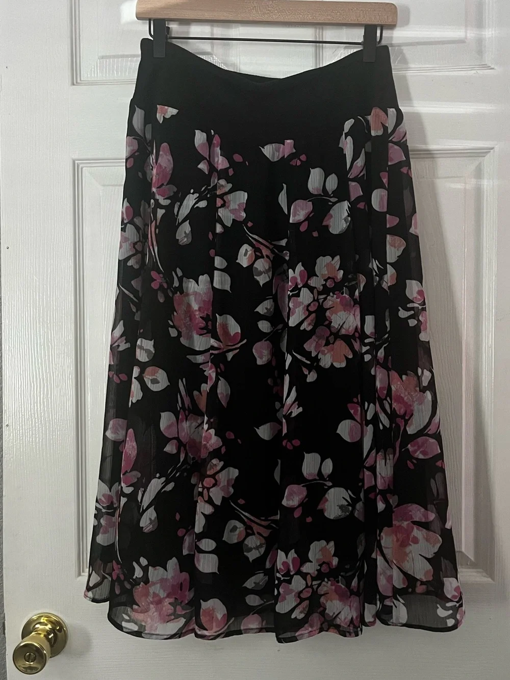 JM Collection Black A-Line Midi Skirt with Pink Floral Print